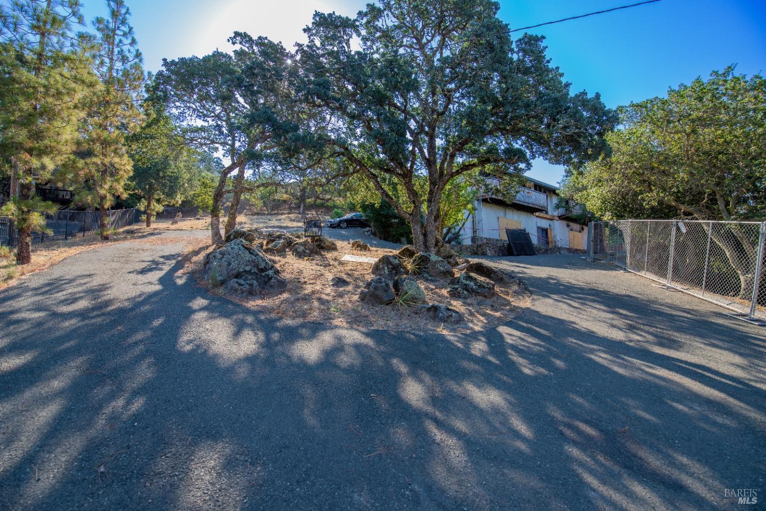 Photo of 4418 Green Valley Rd in Fairfield, CA
