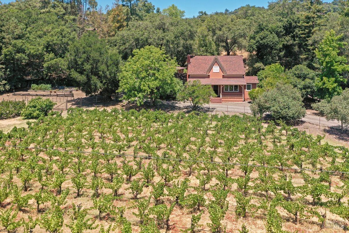 Photo of 1039 S Fitch Mountain Rd in Healdsburg, CA