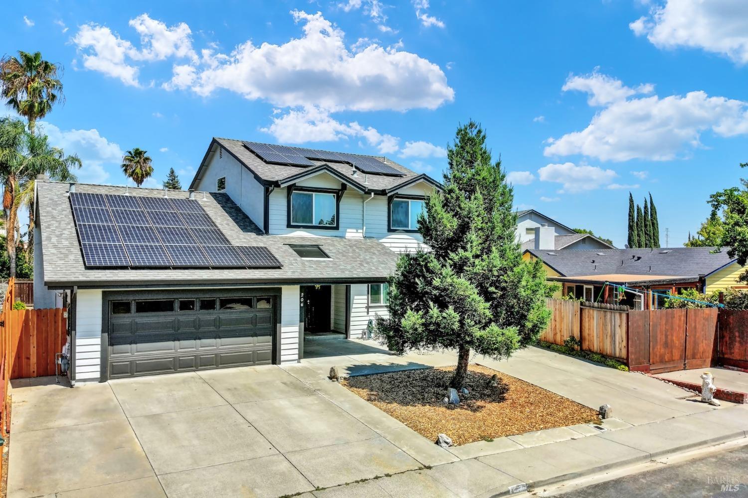 Photo of 206-206 Donegal Ct in Vacaville, CA