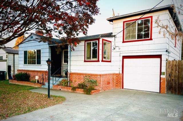 Photo of 214 Mayo Ave in Vallejo, CA