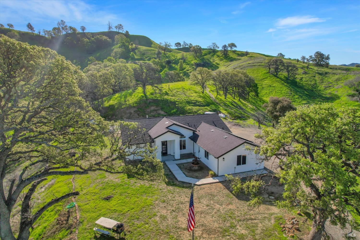 Photo of 8654 Quail Canyon Rd in Vacaville, CA