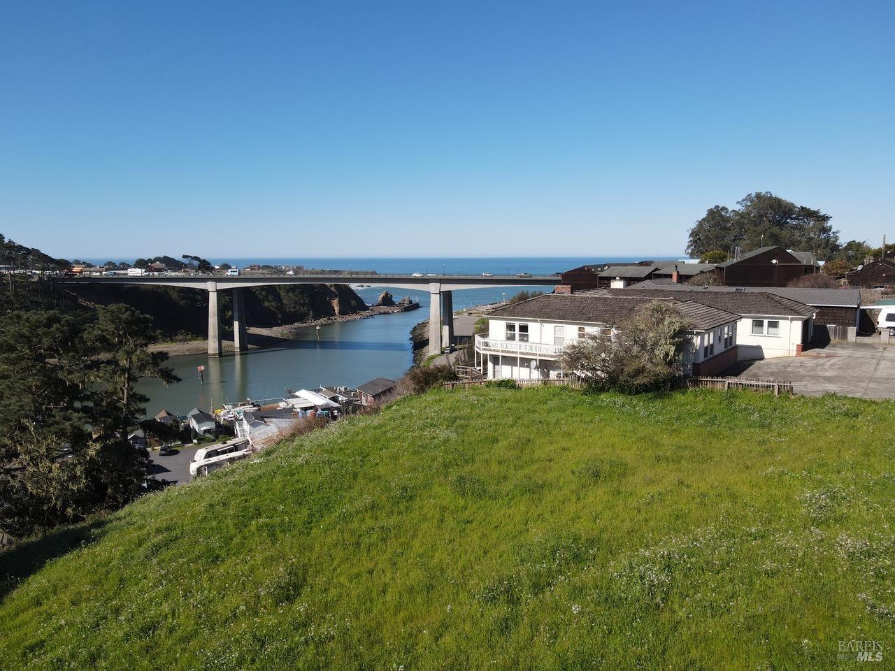 Photo of 300 N Harbor Dr in Fort Bragg, CA