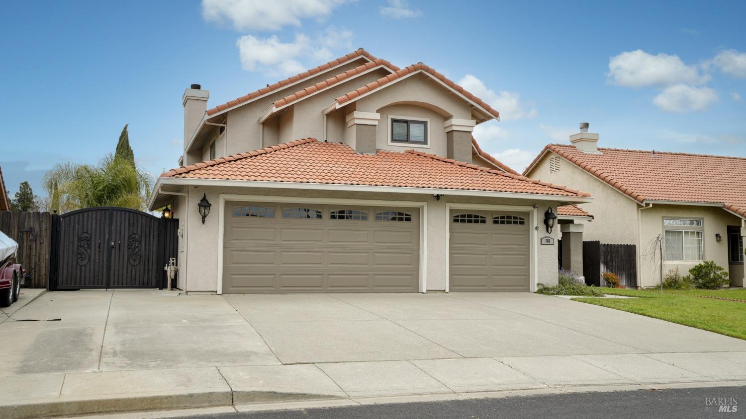 Photo of 960 Iron Dr in Vacaville, CA