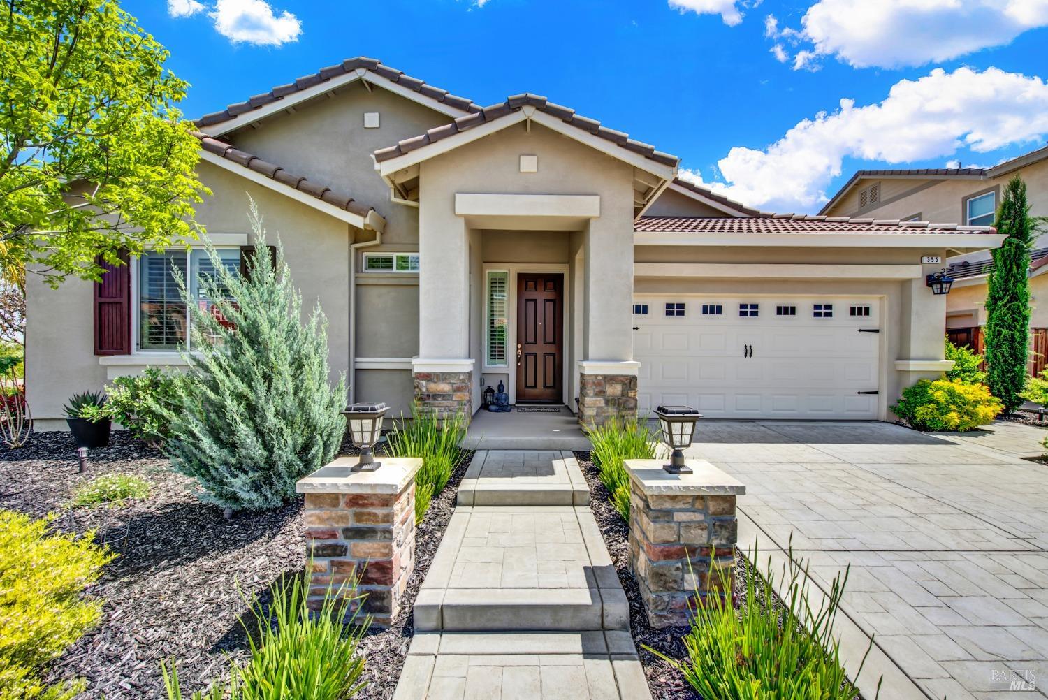 Photo of 355 Epic St in Vacaville, CA