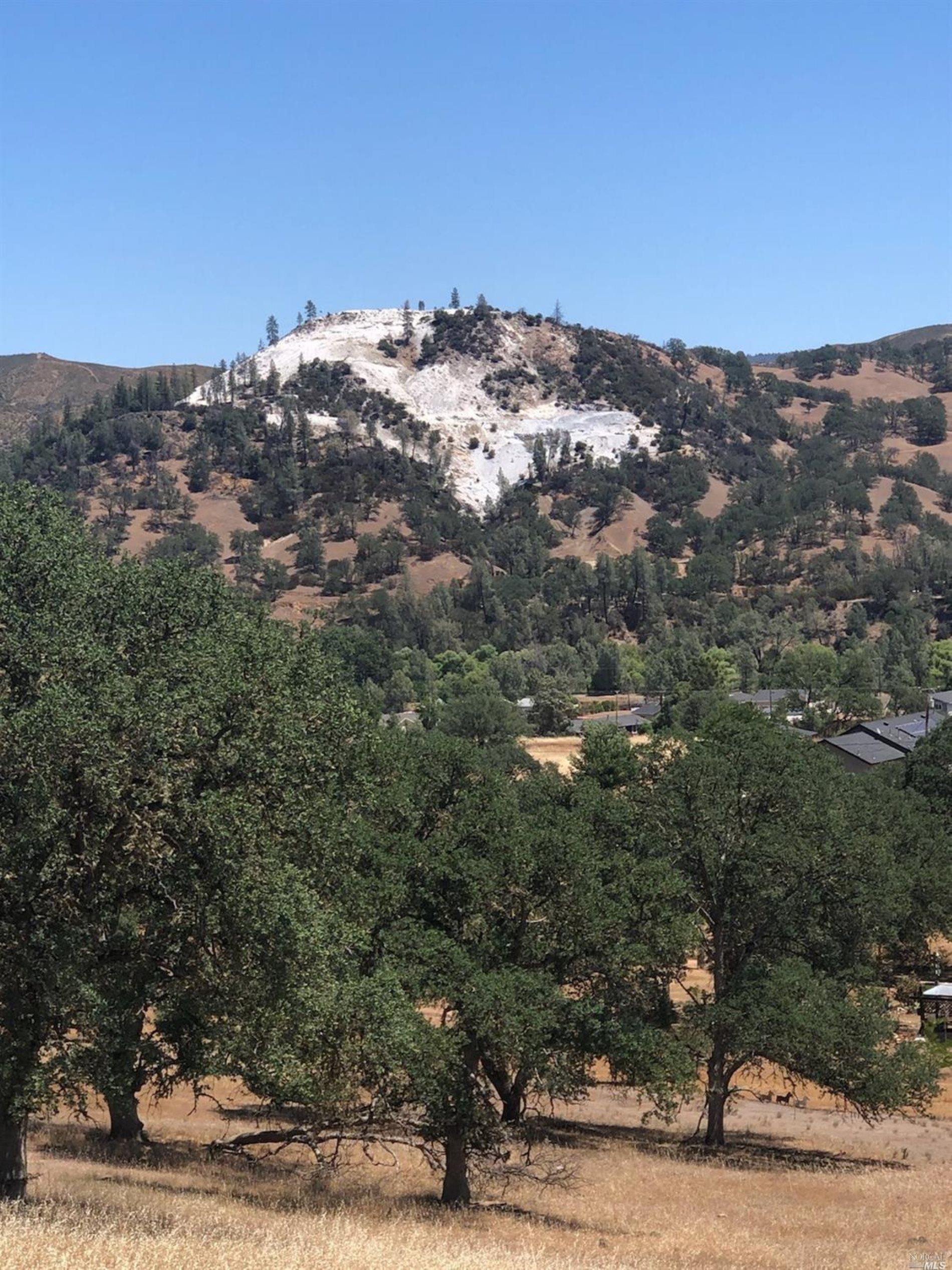 Photo of 2504 Indian Hill Rd in Clearlake Oaks, CA