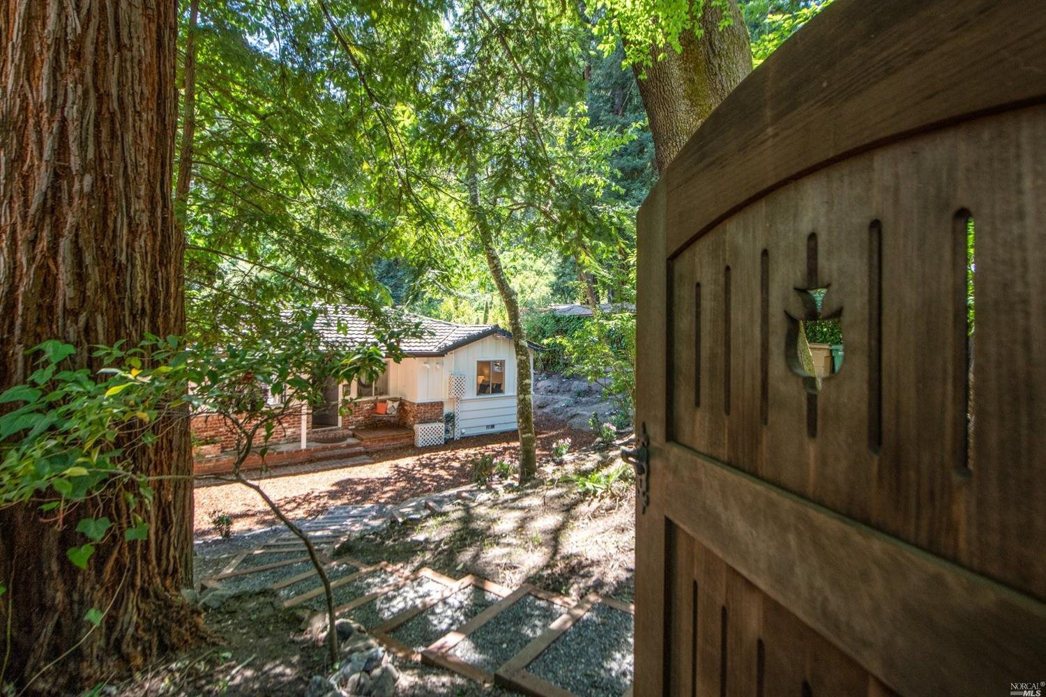 431 Cascade Dr