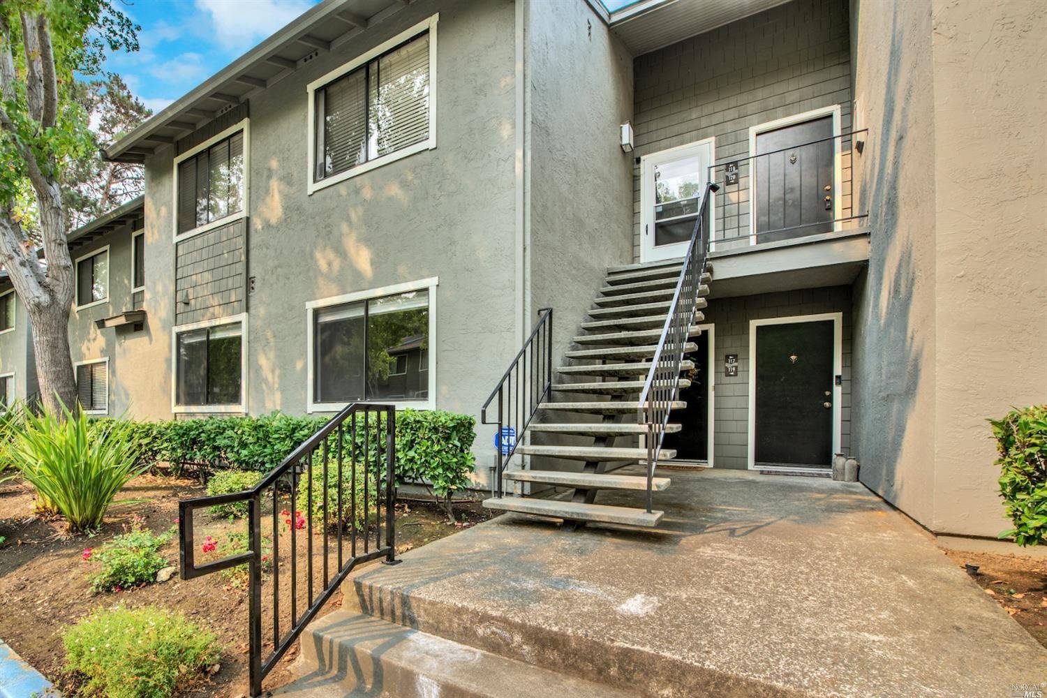 Detail Gallery Image 1 of 1 For 900 Cambridge Dr #119,  Benicia,  CA 94510 - 2 Beds | 1 Baths