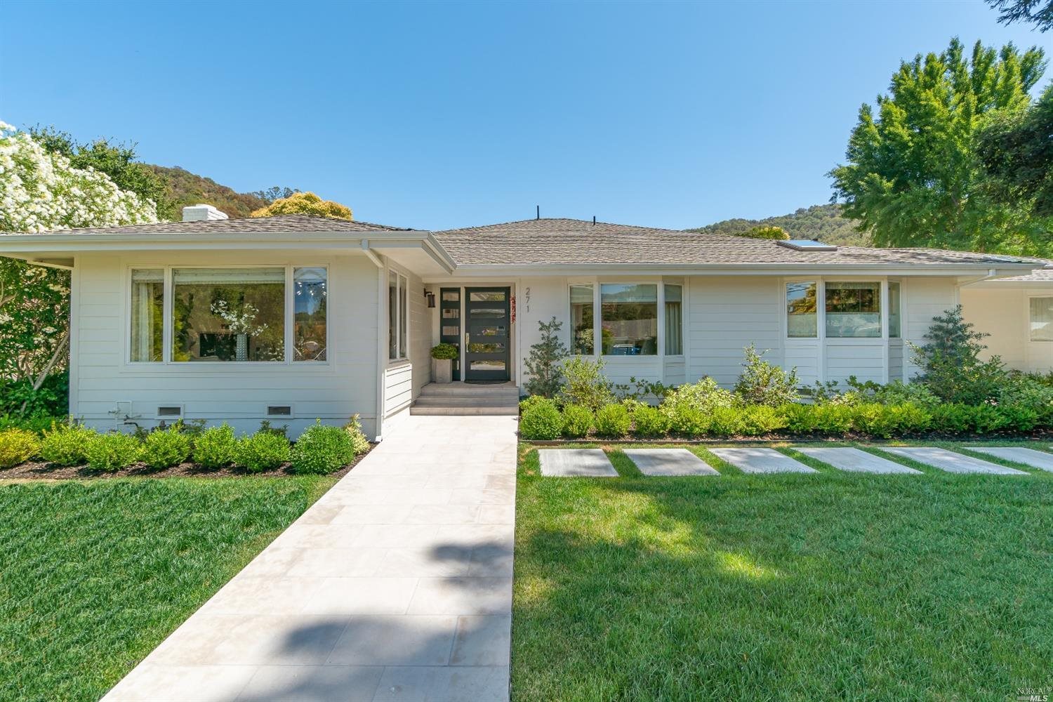 Detail Gallery Image 1 of 1 For 271 Fairway Dr, Novato,  CA 94949 - 4 Beds | 3/1 Baths