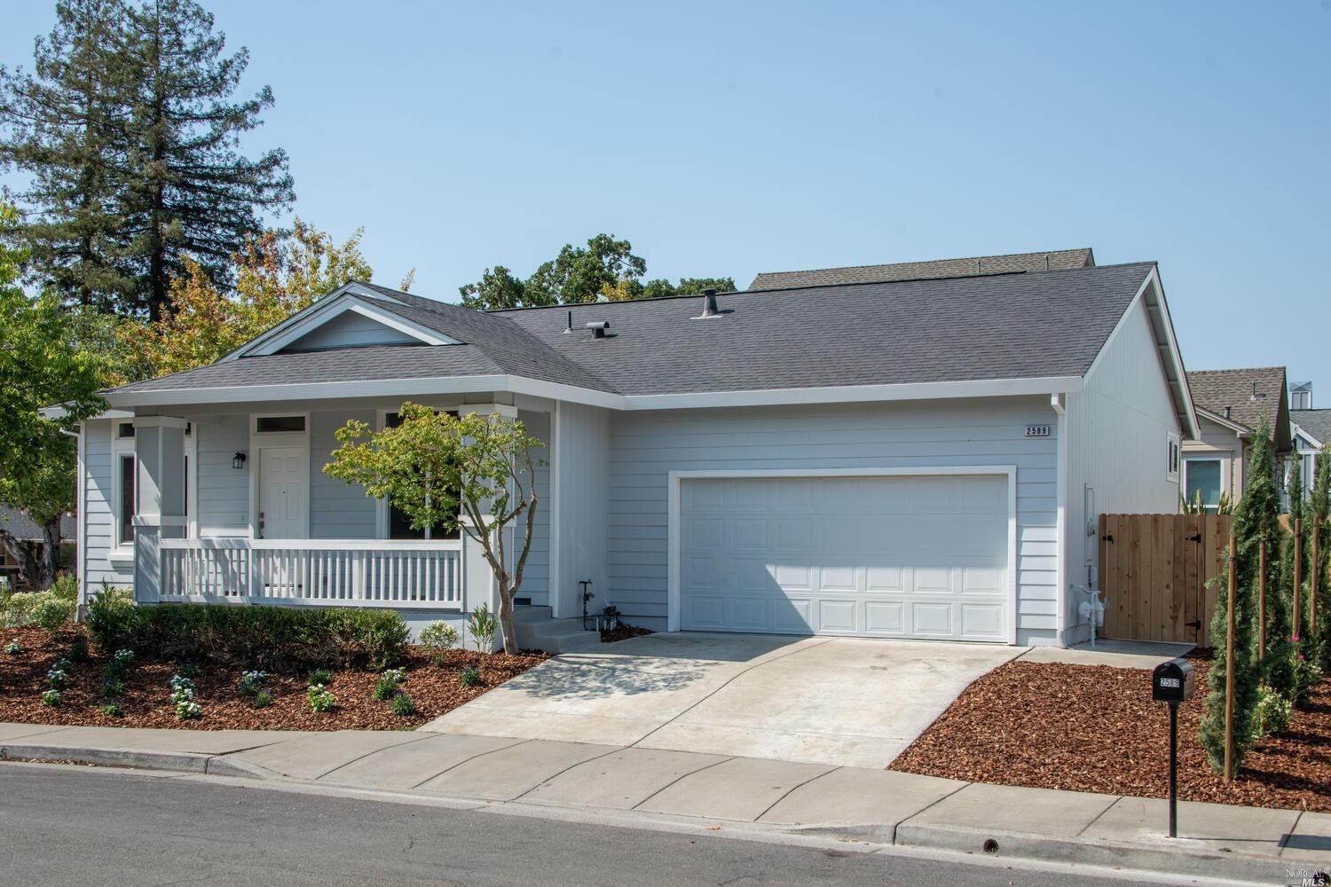 Detail Gallery Image 1 of 1 For 2589 Zircon Pl, Santa Rosa,  CA 95401 - 3 Beds | 2 Baths