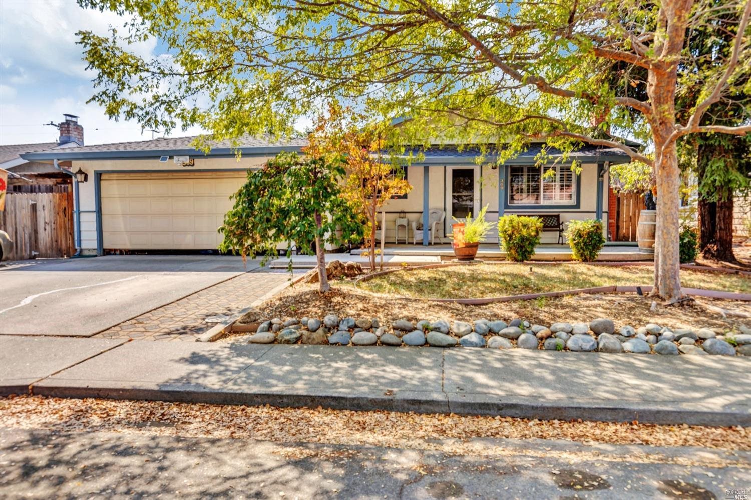 Detail Gallery Image 1 of 1 For 369 Tulip St, Fairfield,  CA 94533 - 3 Beds | 2 Baths