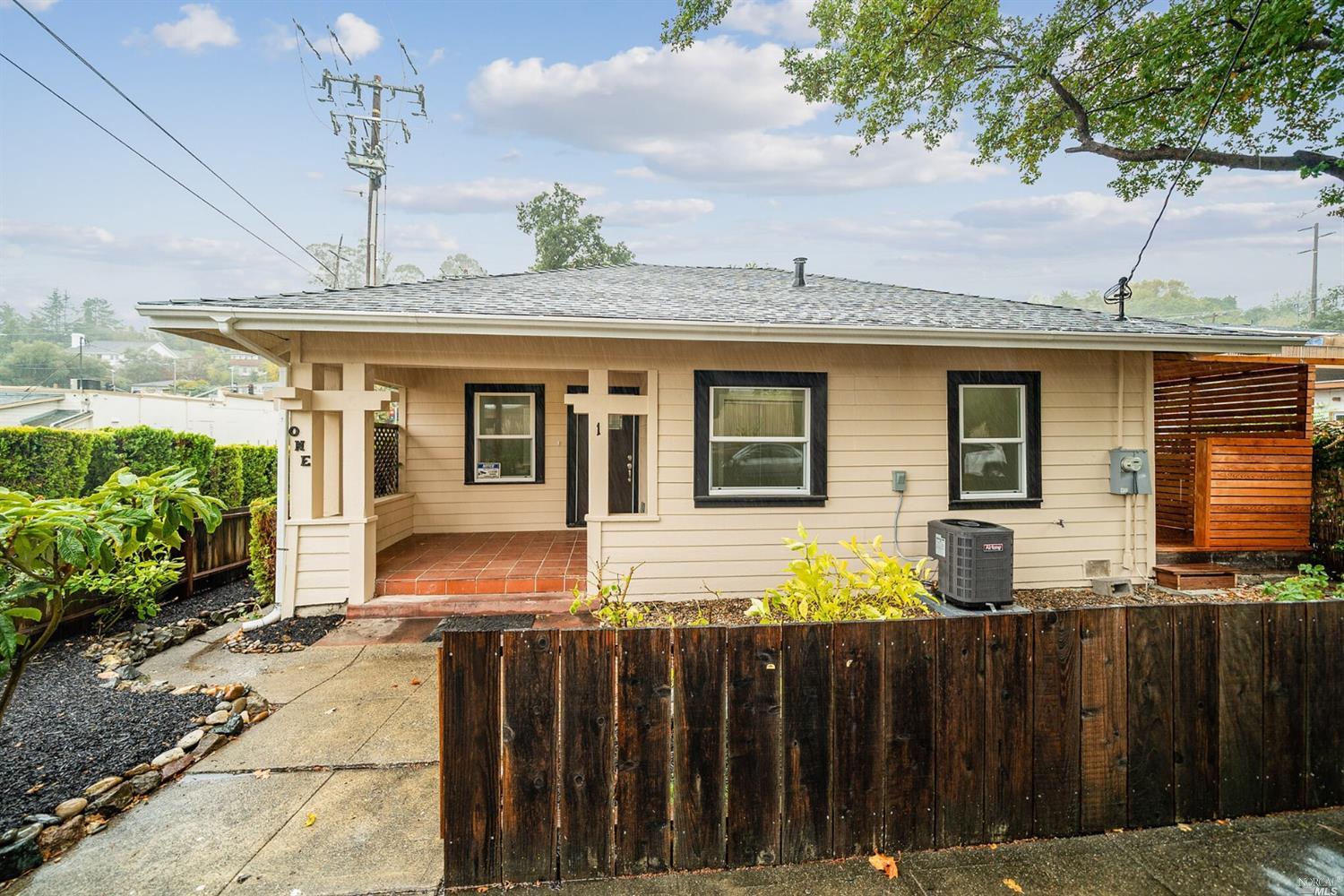 Detail Gallery Image 1 of 1 For 1 Brookdale Ave, San Rafael,  CA 94901 - 2 Beds | 1 Baths