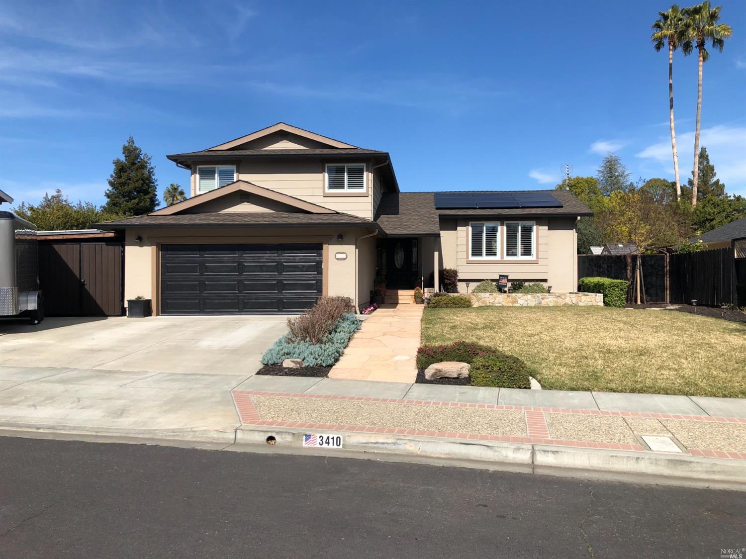 Detail Gallery Image 1 of 1 For 3410 Scenic Dr, Napa,  CA 94558 - 4 Beds | 3/1 Baths