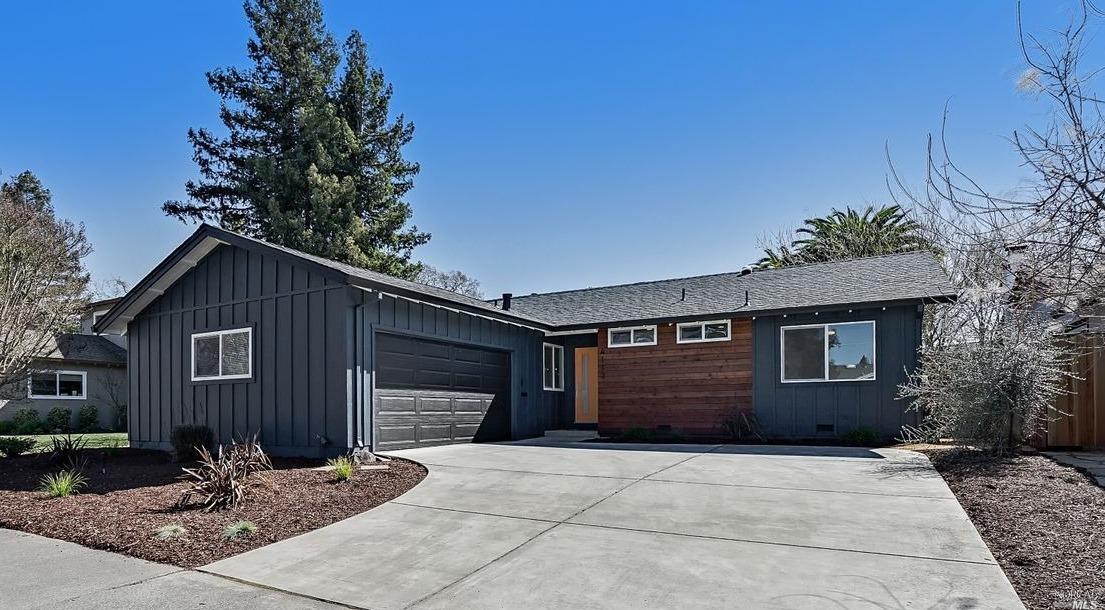Detail Gallery Image 1 of 1 For 4112 Siskiyou Ave, Santa Rosa,  CA 95405 - 3 Beds | 2 Baths