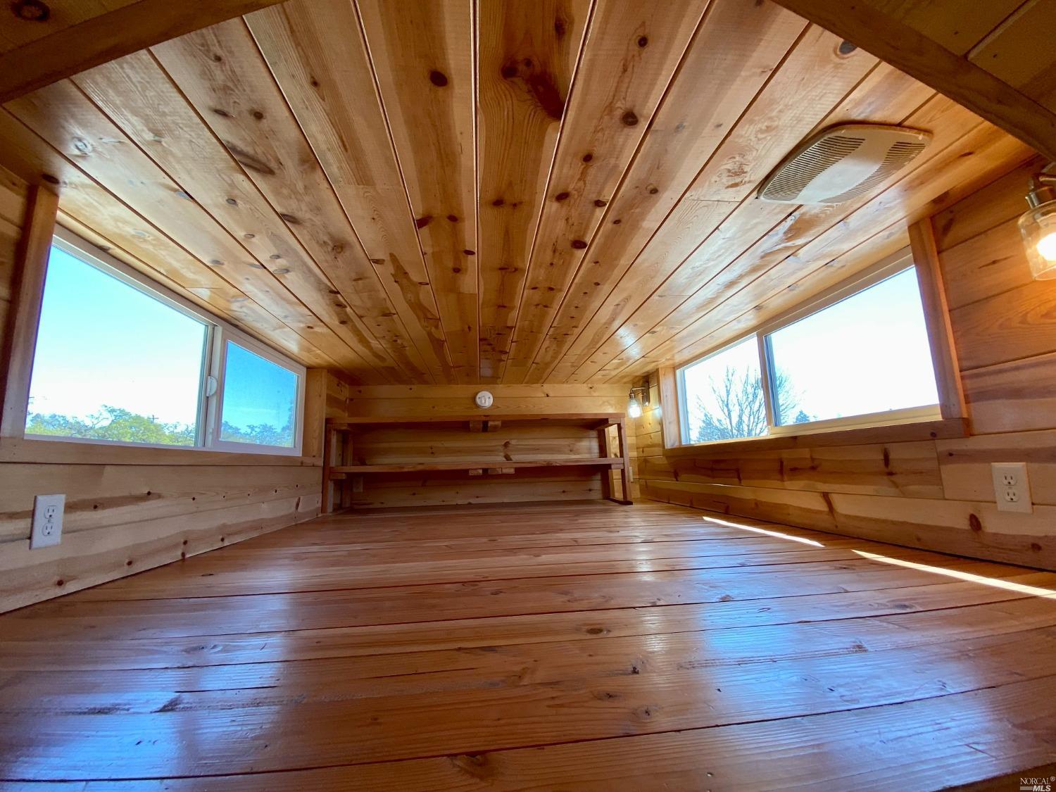 9x8 Loft