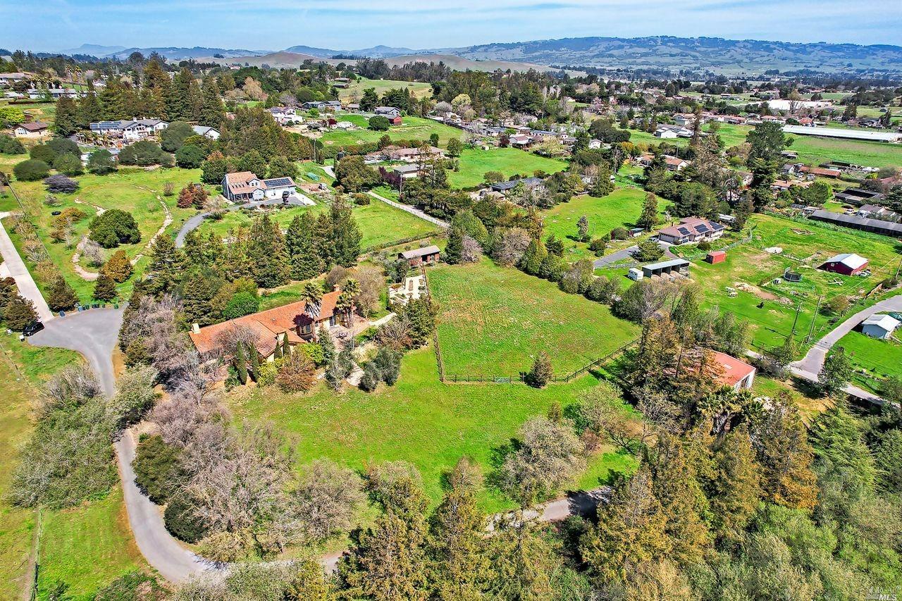 Detail Gallery Image 1 of 1 For 288 Corte Allegra Ct, Petaluma,  CA 94952 - 2 Beds | 2 Baths