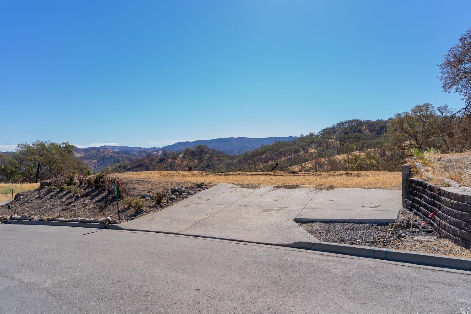 Photo of 405 Woodhaven Ct in Napa, CA
