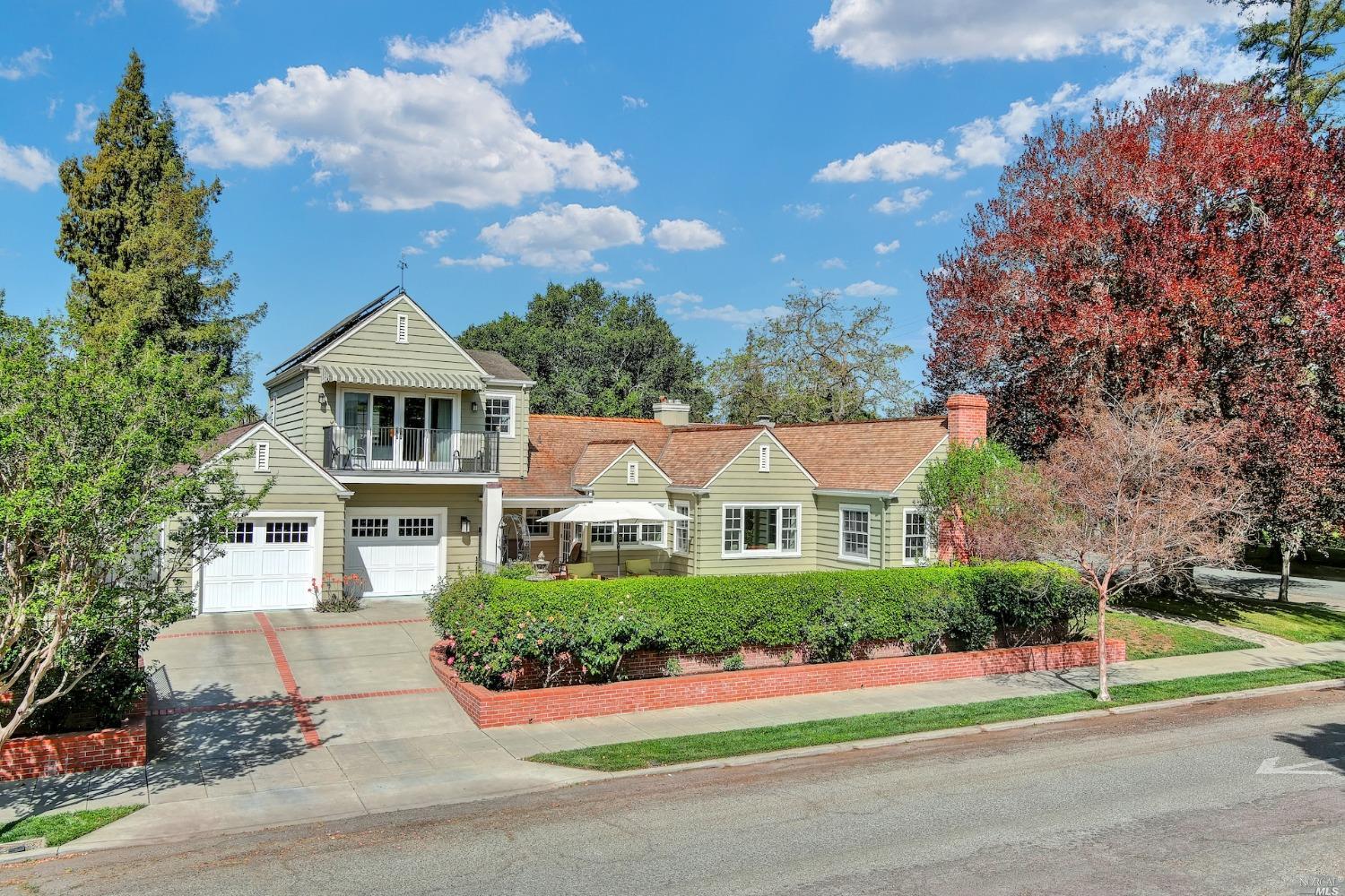 295 Franklin Street