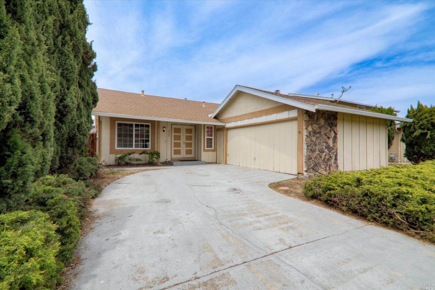 Detail Gallery Image 1 of 1 For 8399 Persimmon Pl, Newark,  CA 94560 - 3 Beds | 2 Baths