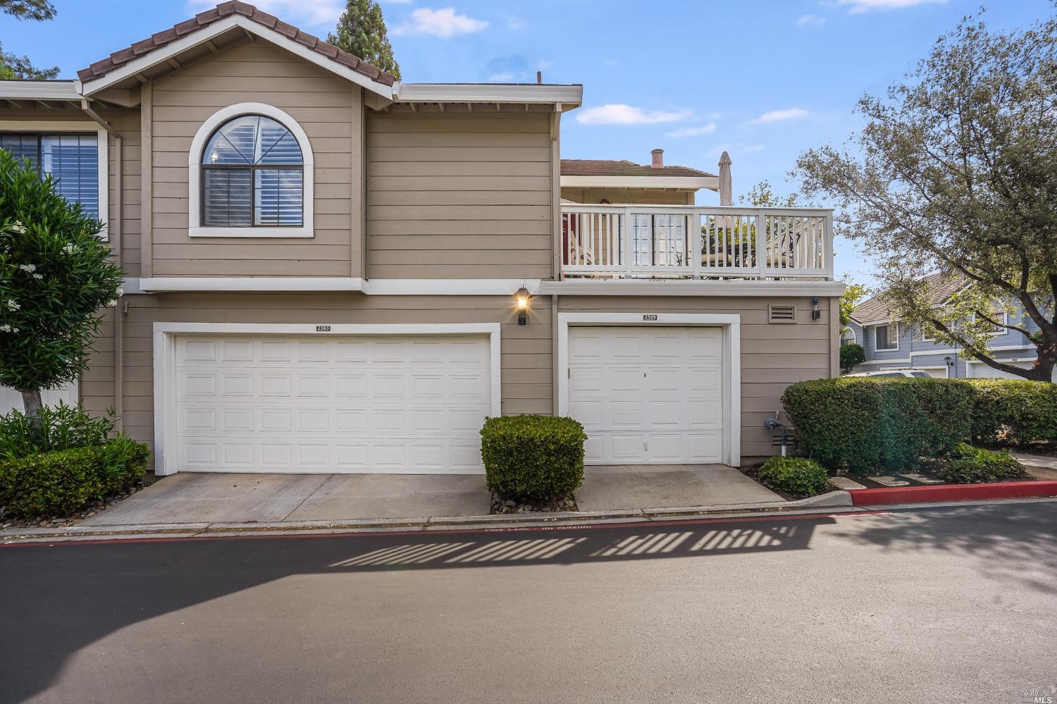 Detail Gallery Image 1 of 1 For 2569 Yerba Bank Ct, San Jose,  CA 95121 - 2 Beds | 2 Baths