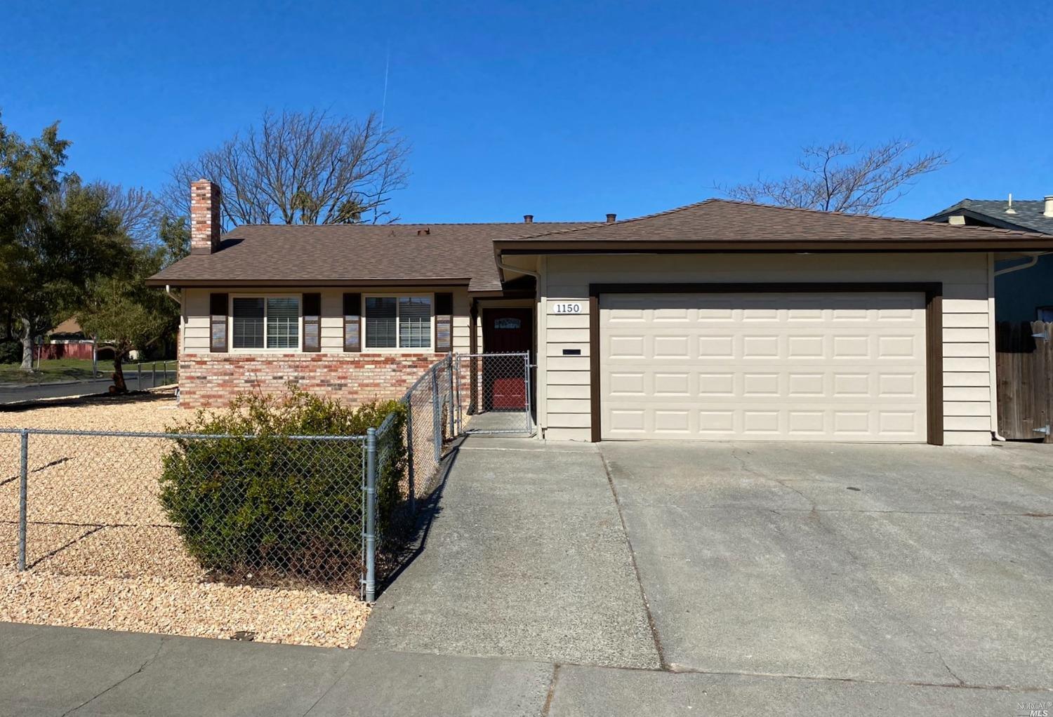 Detail Gallery Image 1 of 1 For 1150 Mockingbird Ln, Fairfield,  CA 94533 - 4 Beds | 2 Baths