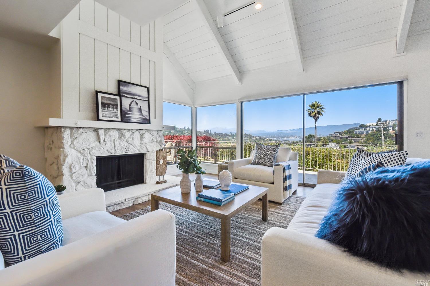 Detail Gallery Image 1 of 1 For 1841 Centro West St, Tiburon,  CA 94920 - 2 Beds | 1/1 Baths