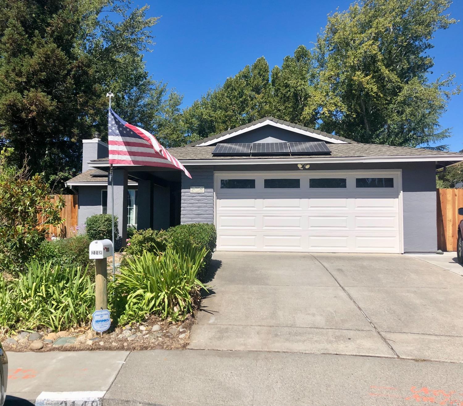 Detail Gallery Image 1 of 1 For 2148 Montclair Ct, Fairfield,  CA 94534 - 4 Beds | 2 Baths