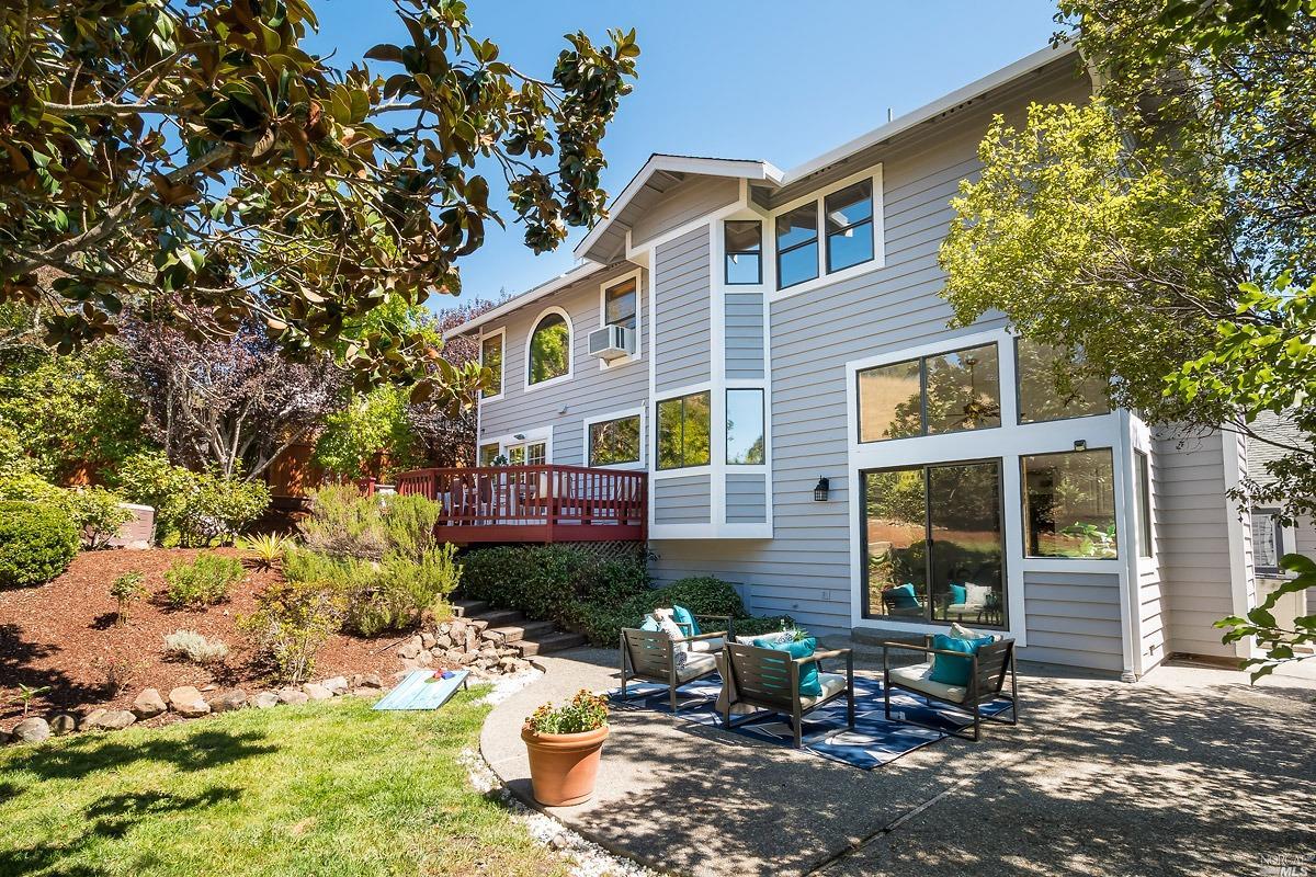 Detail Gallery Image 1 of 1 For 441 Wood Hollow Dr, Novato,  CA 94945 - 4 Beds | 2/1 Baths