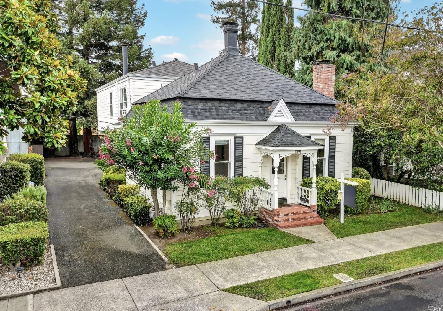 1335 Calistoga Avenue