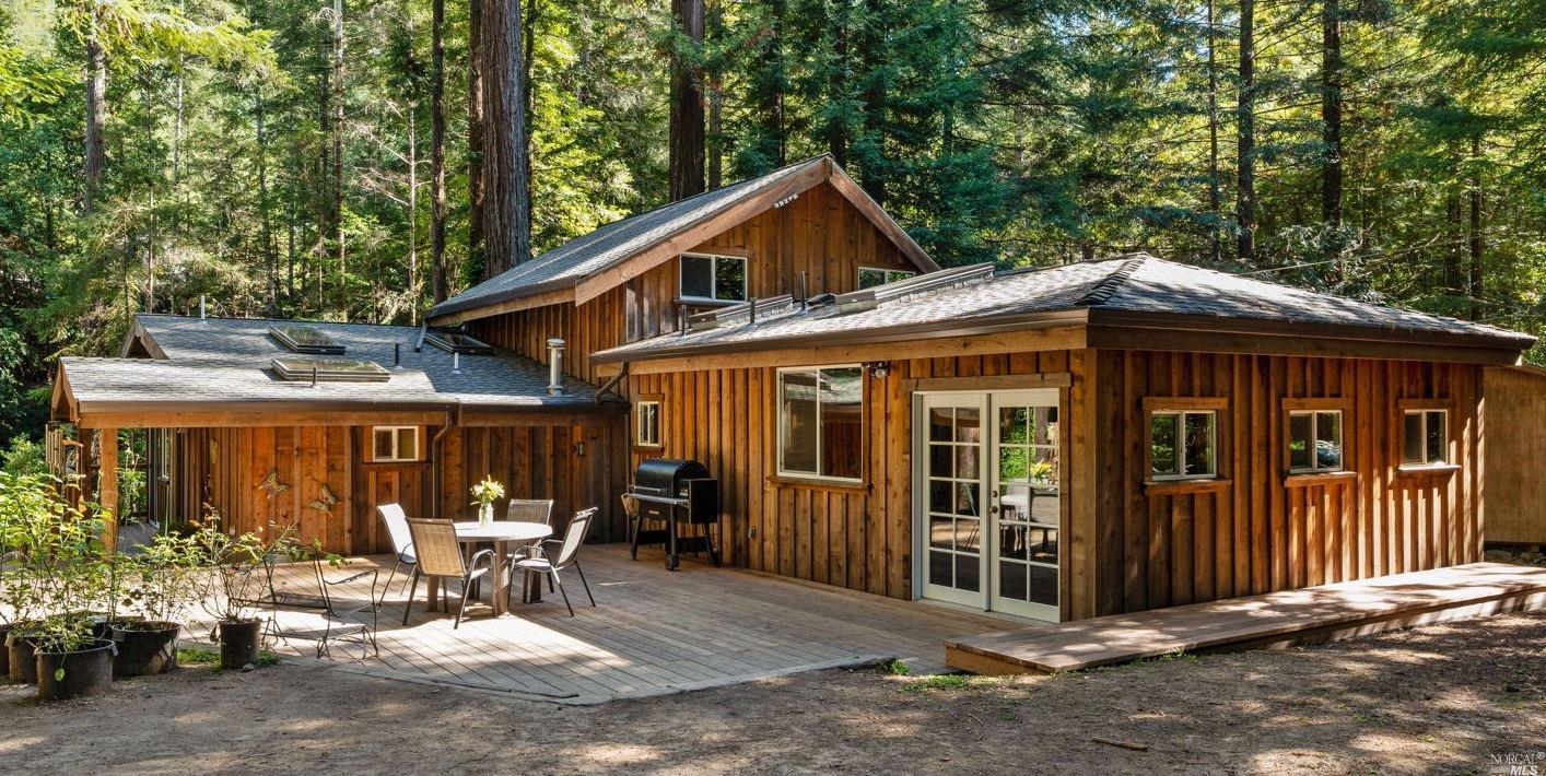 Photo of 10601 Docker Hill Rd in Comptche, CA
