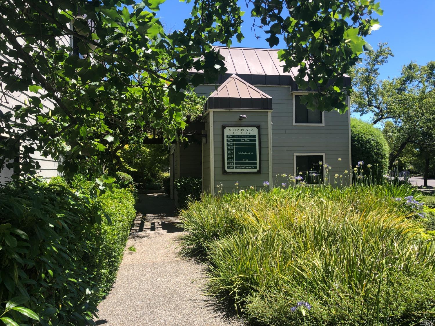 Photo of 3274 Villa Ln in Napa, CA