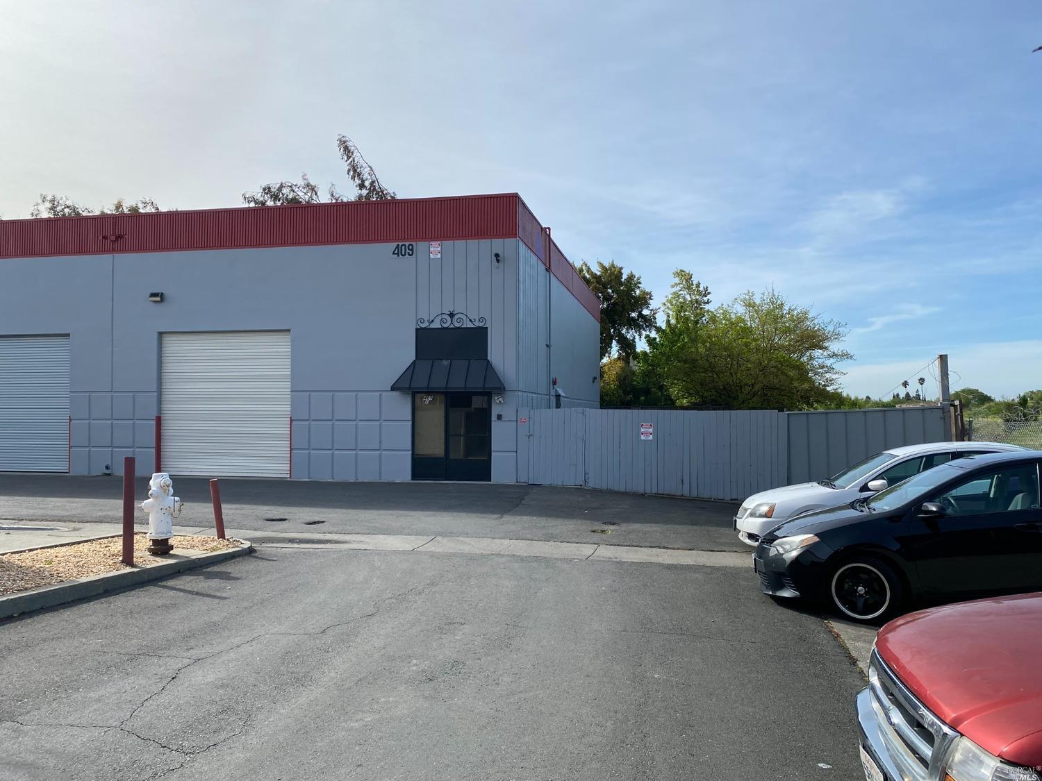 Photo of 409 Railroad Ave #A in Suisun City, CA