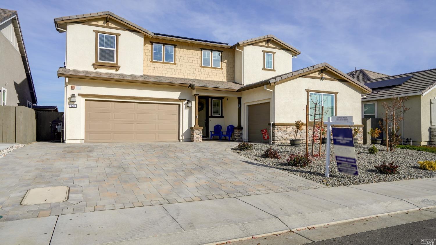 Photo of 878 Daffodil Dr in Vacaville, CA