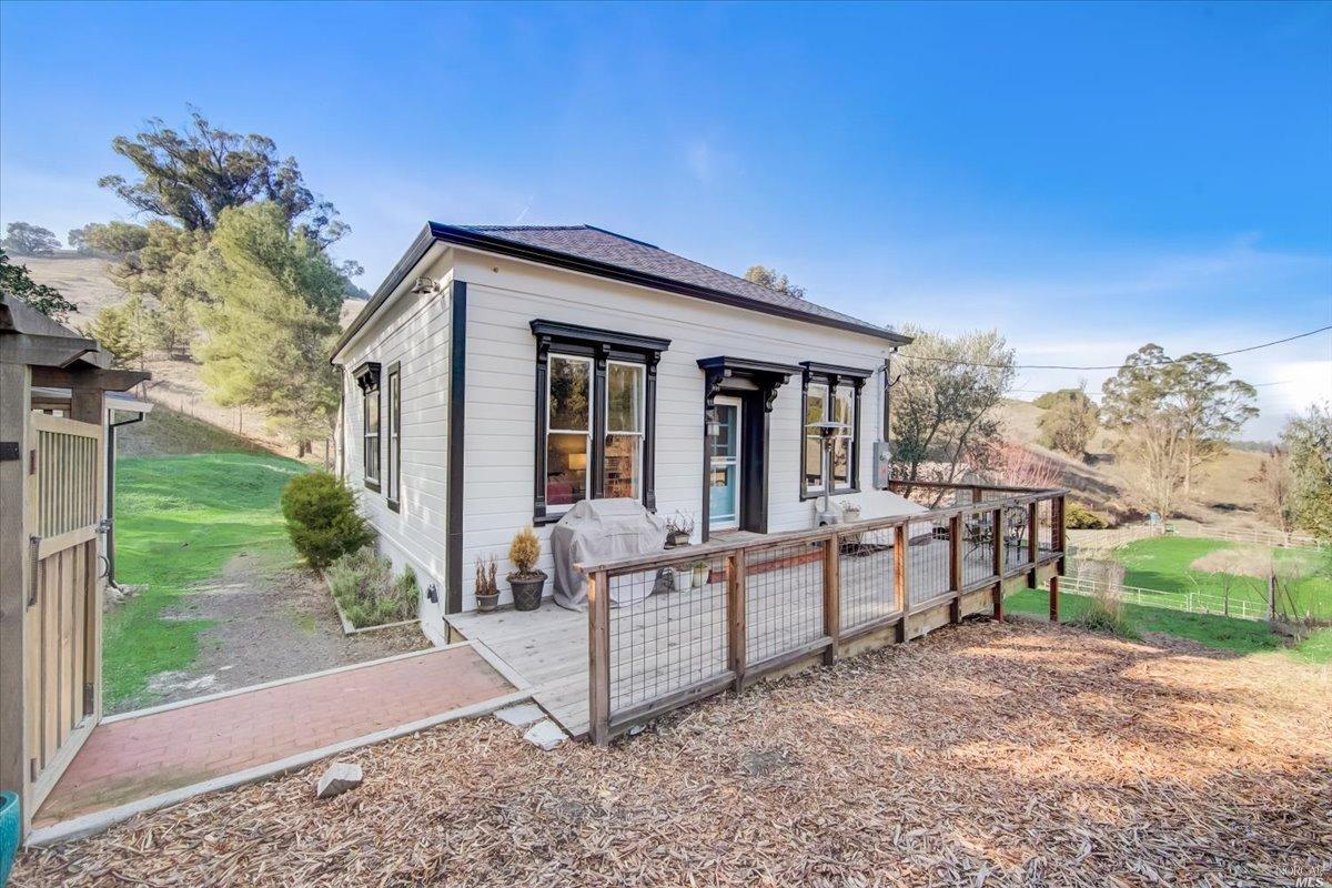 Photo of 3180 I St in Petaluma, CA