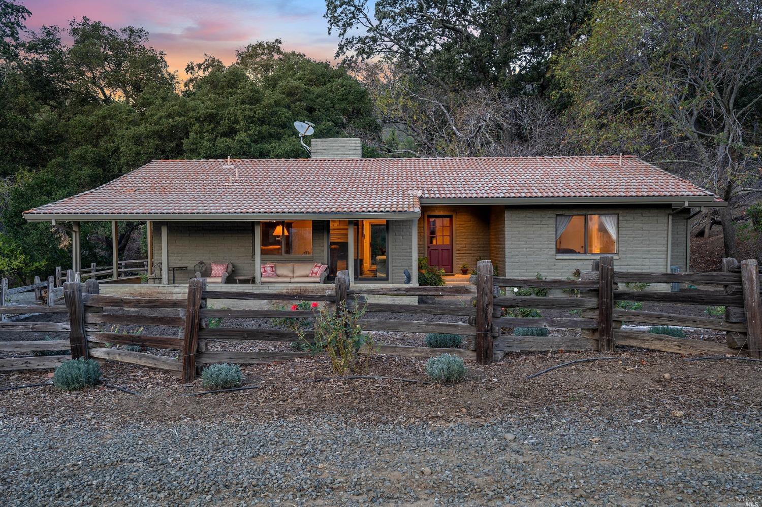Detail Gallery Image 67 of 95 For 1320 Wooden Valley Rd, Napa,  CA 94558 - 5 Beds | 5/2 Baths