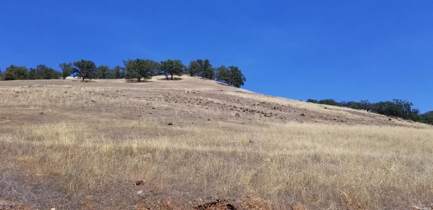 Photo of 3238 Wolf Creek Rd in Clearlake Oaks, CA