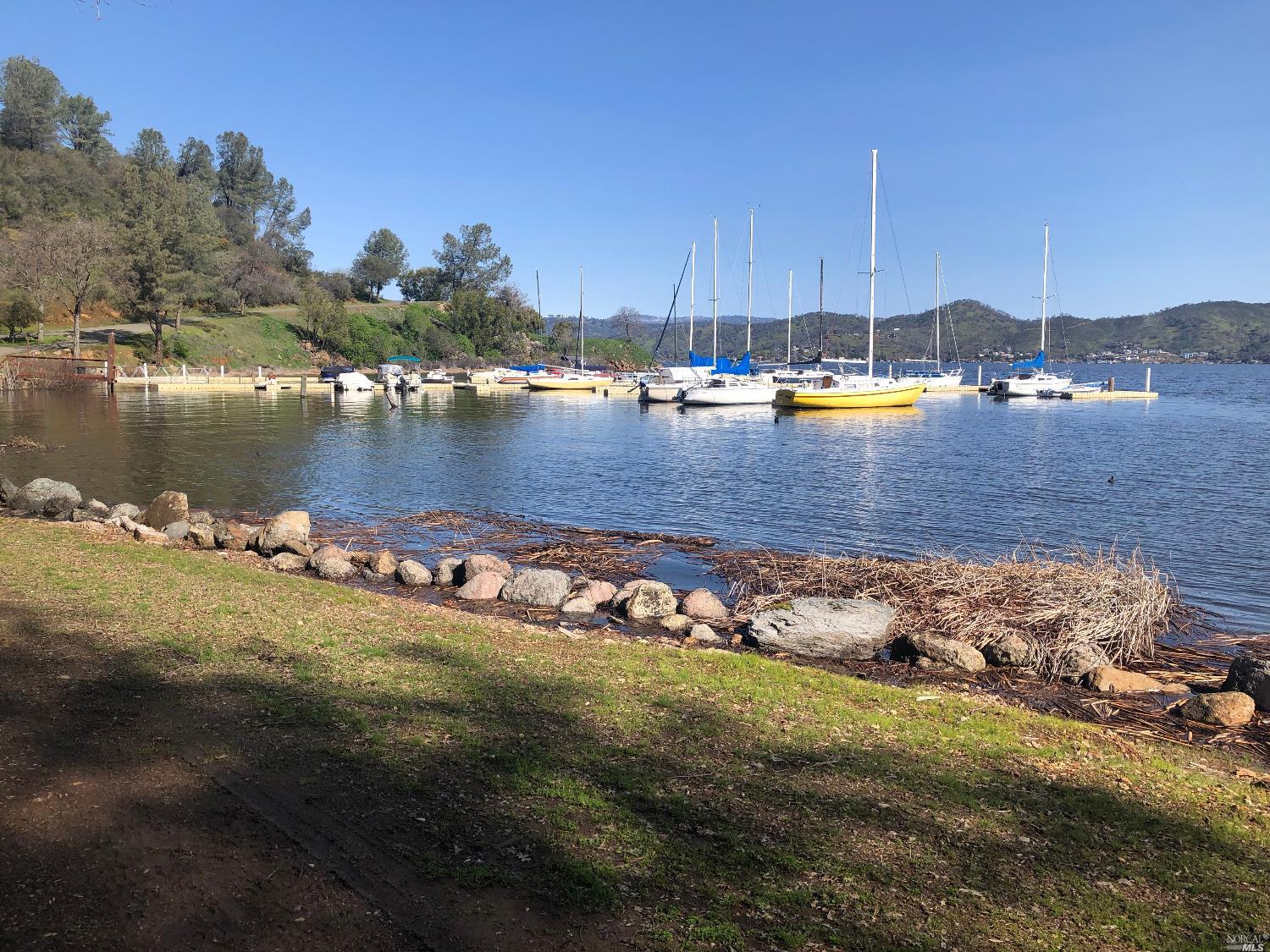 Photo of 10892 Harbor Rd in Kelseyville, CA