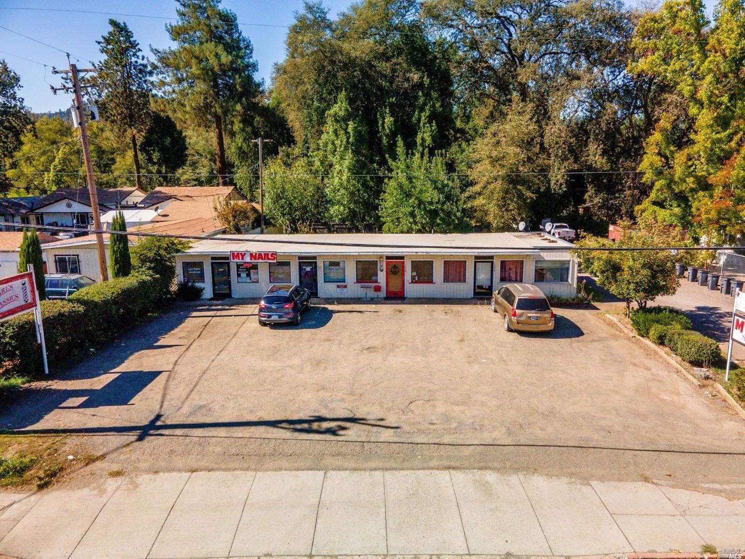 Photo of 1476 Main St in Willits, CA
