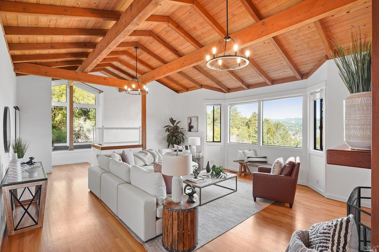 Detail Gallery Image 1 of 1 For 7 Herbing Ln, Kentfield,  CA 94904 - 3 Beds | 2/1 Baths