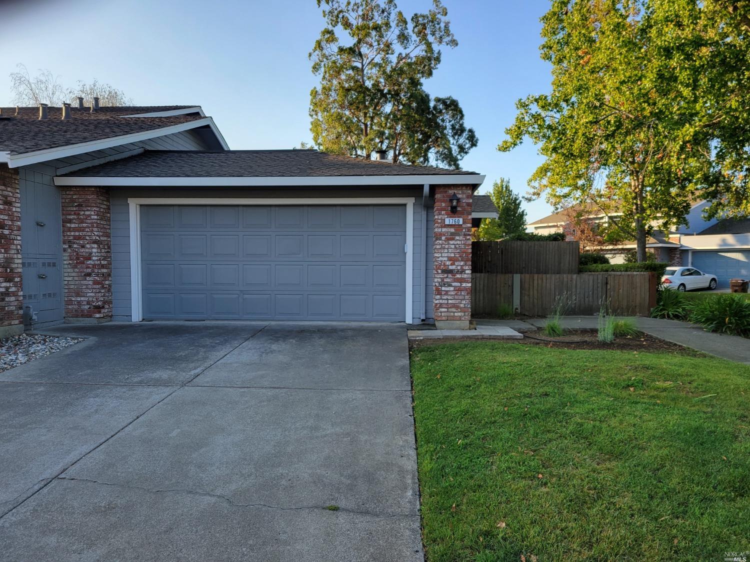 Photo of 1760 Devonshire Dr in Benicia, CA