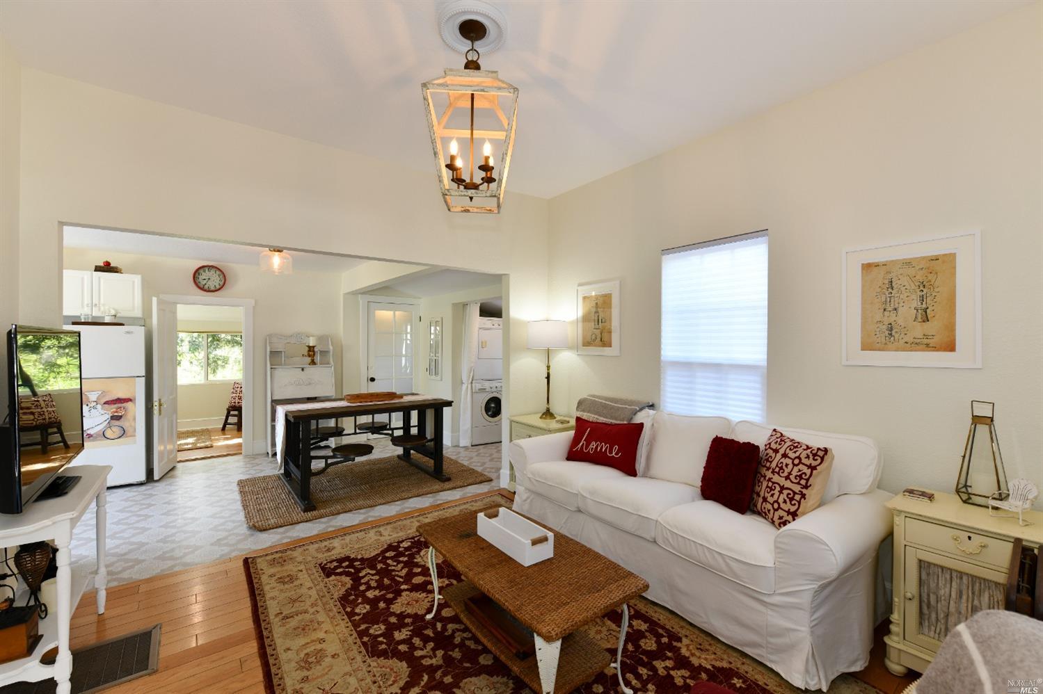 Photo of 1400 Seminary St in Napa, CA