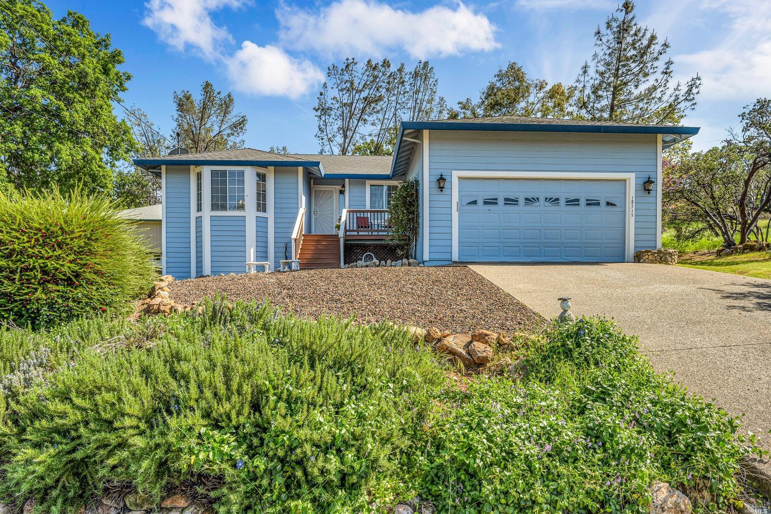 Photo of 18315 Sugarbush Ct in Hidden Valley Lake, CA