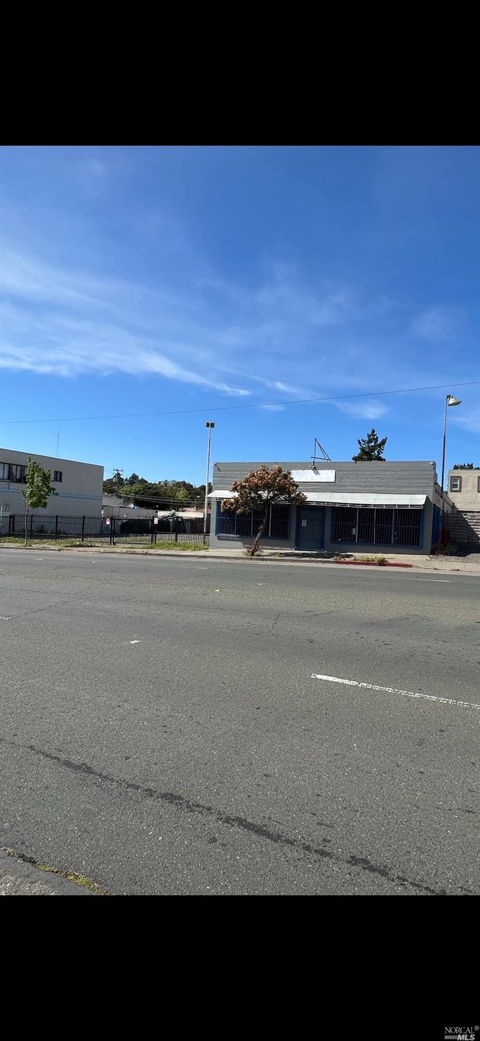 Photo of 318 Tennessee St in Vallejo, CA