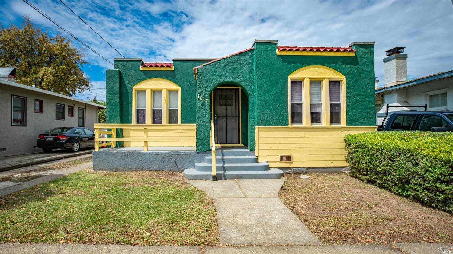 Detail Gallery Image 1 of 1 For 1617 Napa St, Vallejo,  CA 94590 - 2 Beds | 1 Baths