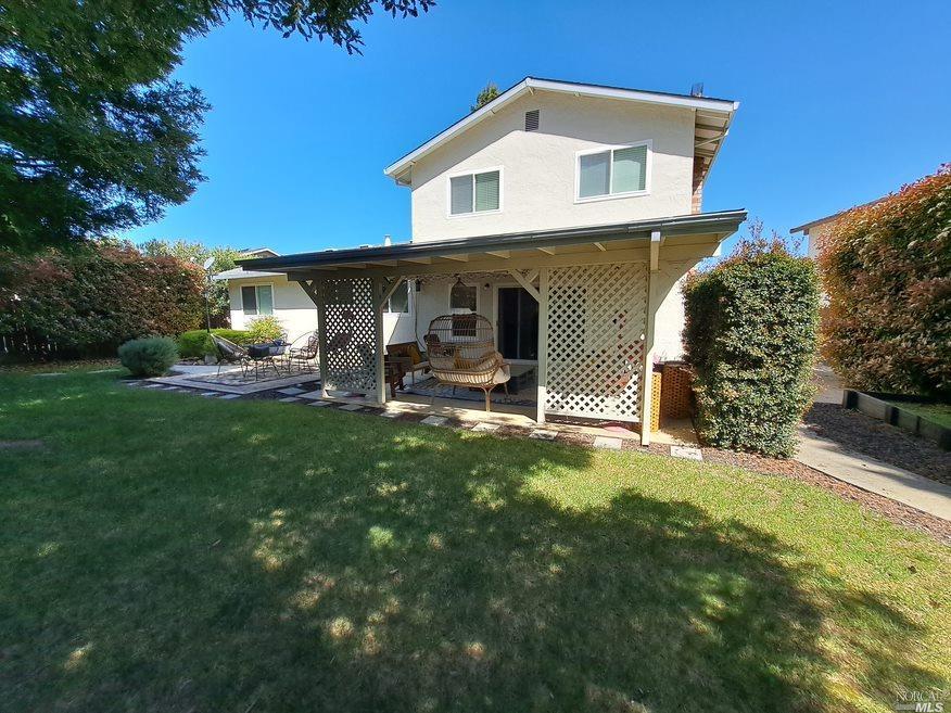 Photo of 110 Wayne Ct in Vacaville, CA