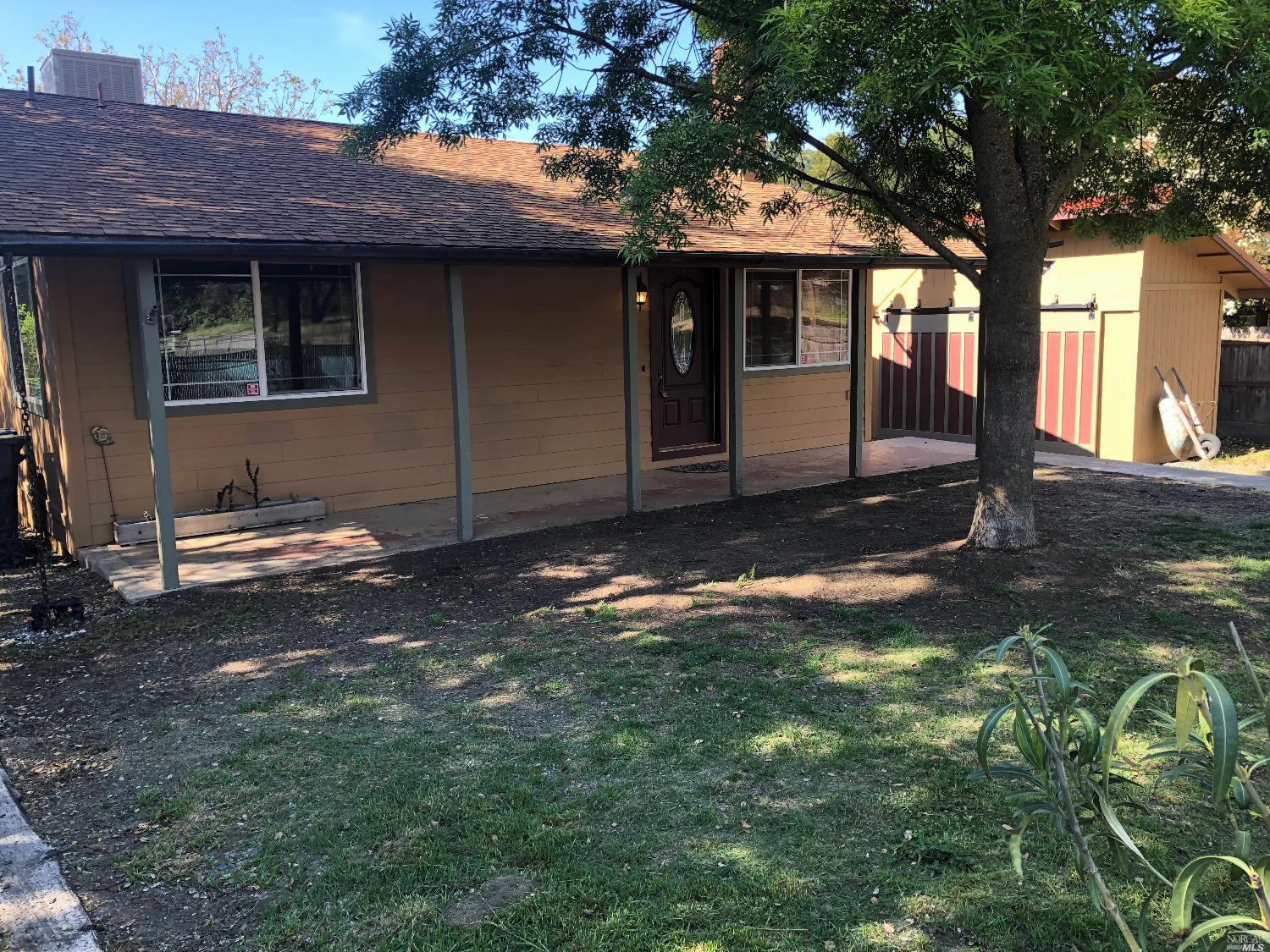 Photo of 13978 Arrowhead Rd in Clearlake, CA