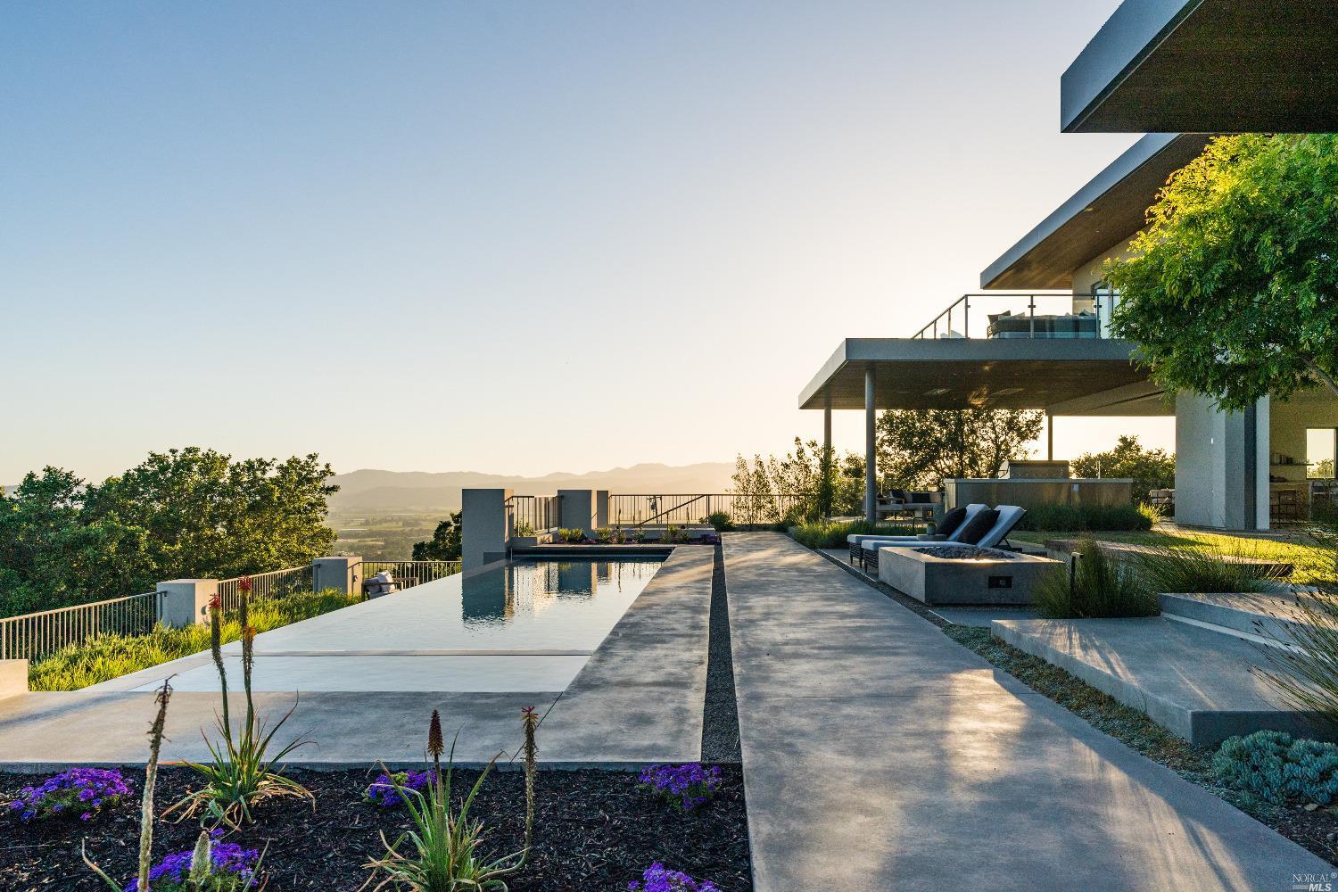 Photo of 2324 Atlas Peak Rd in Napa, CA
