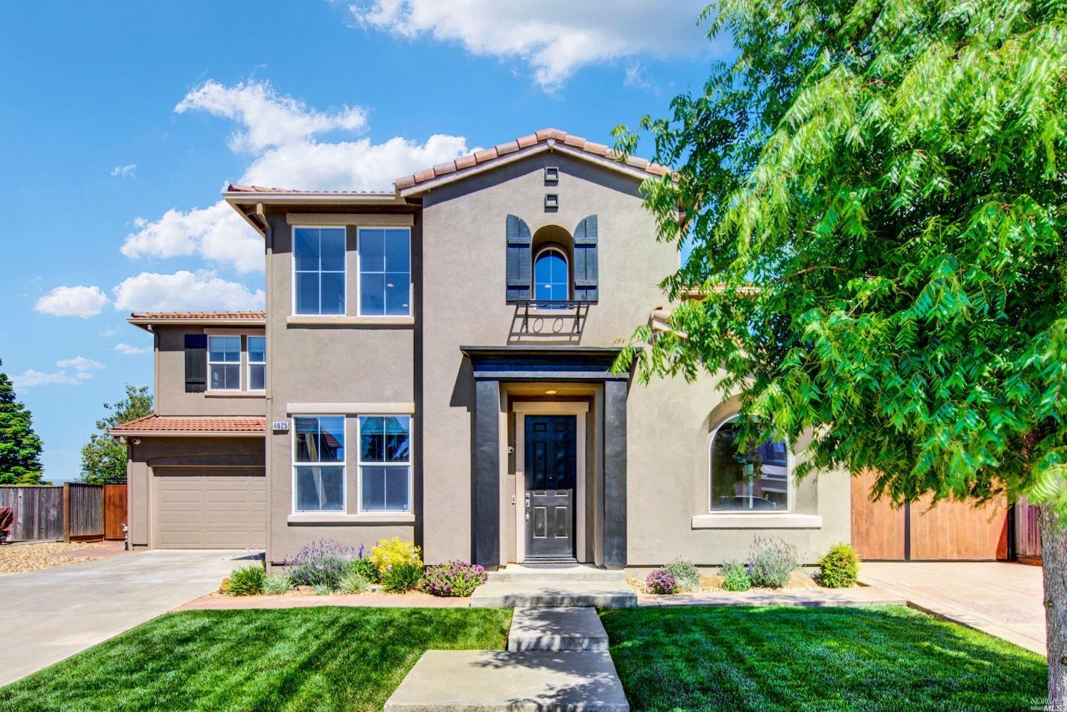 Photo of 4025 Star Tulip Ct in Vacaville, CA