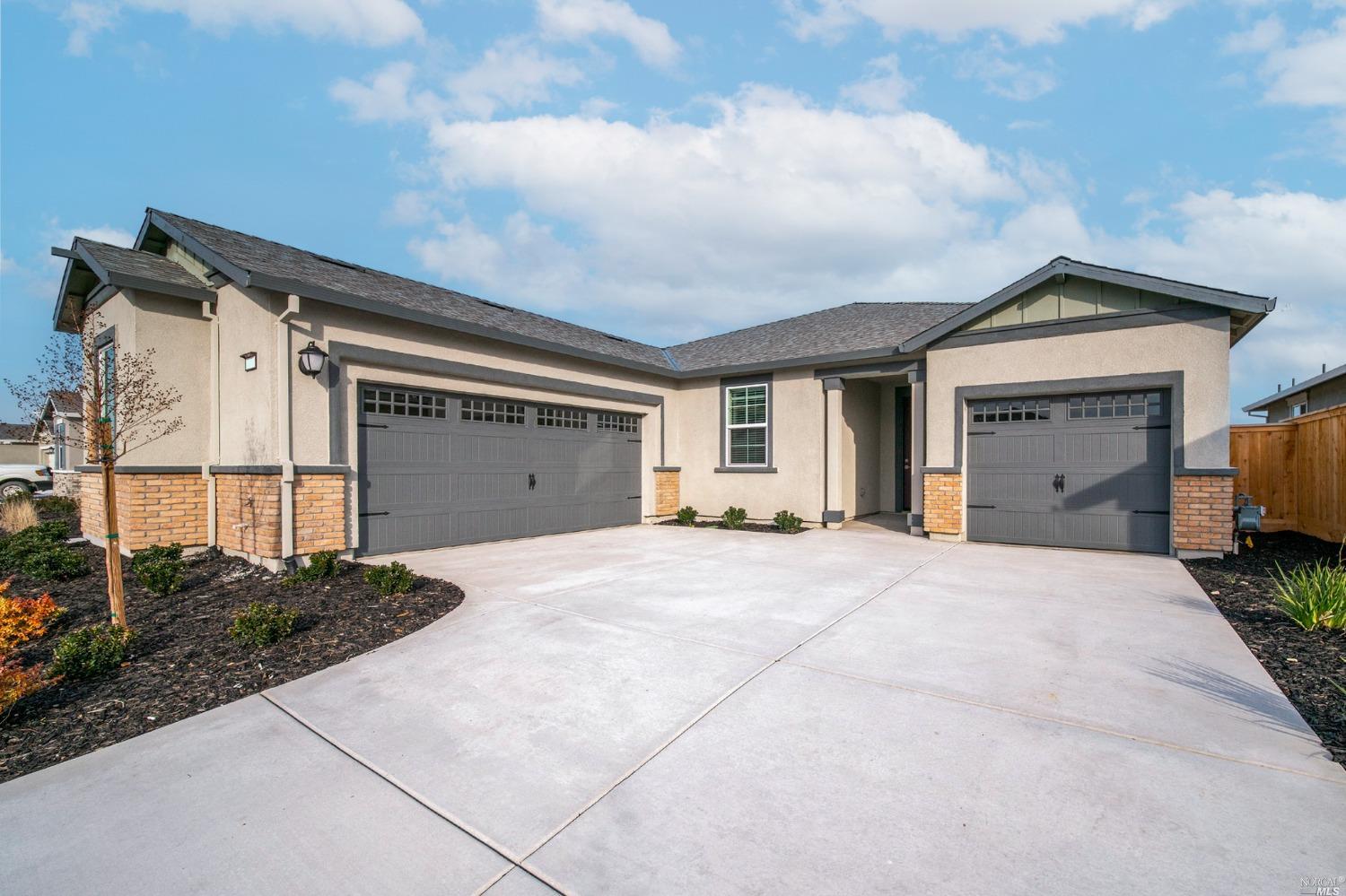 Photo of 2024 Rustic Oak Ln in Rio Vista, CA