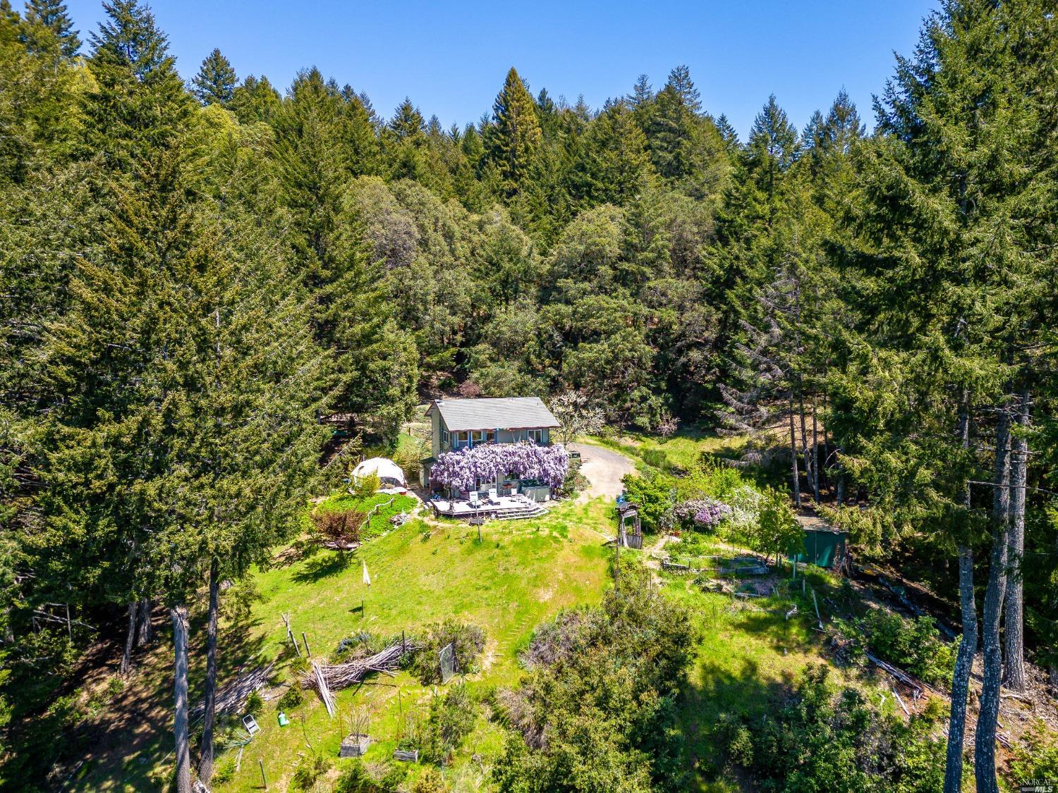 Detail Gallery Image 28 of 28 For 27400 Ridge Rd, Willits,  CA 95490 - 3 Beds | 2 Baths