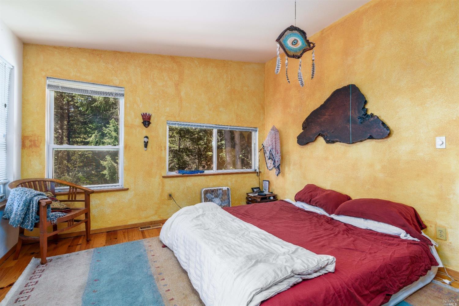 Detail Gallery Image 9 of 28 For 27400 Ridge Rd, Willits,  CA 95490 - 3 Beds | 2 Baths